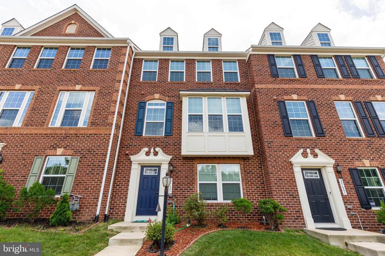 25683 Clairmont Manor Square - Photo 1