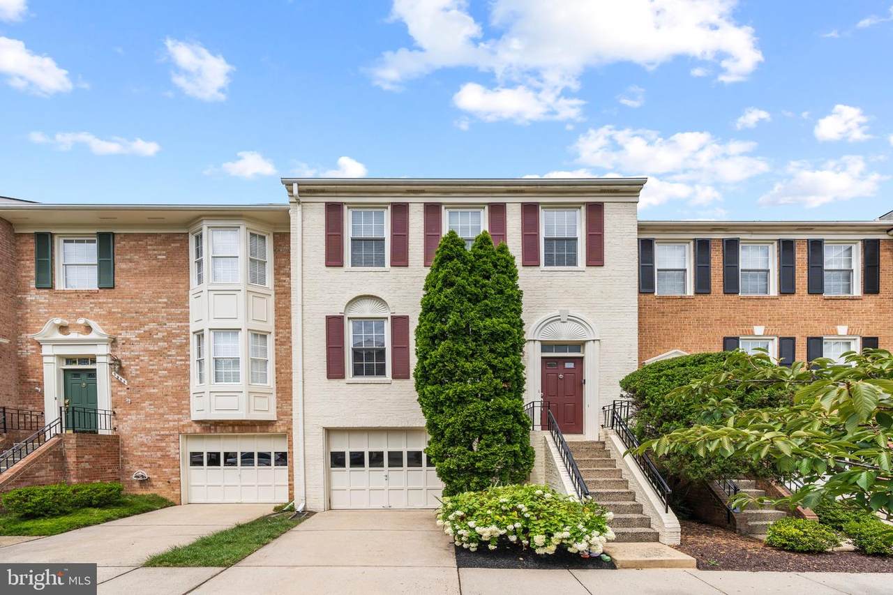 2010 Pieris Court - Photo 1