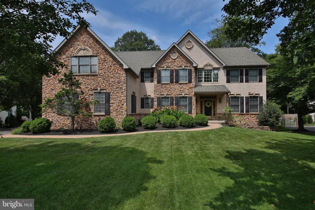 505 Anthonys Drive - Photo 1