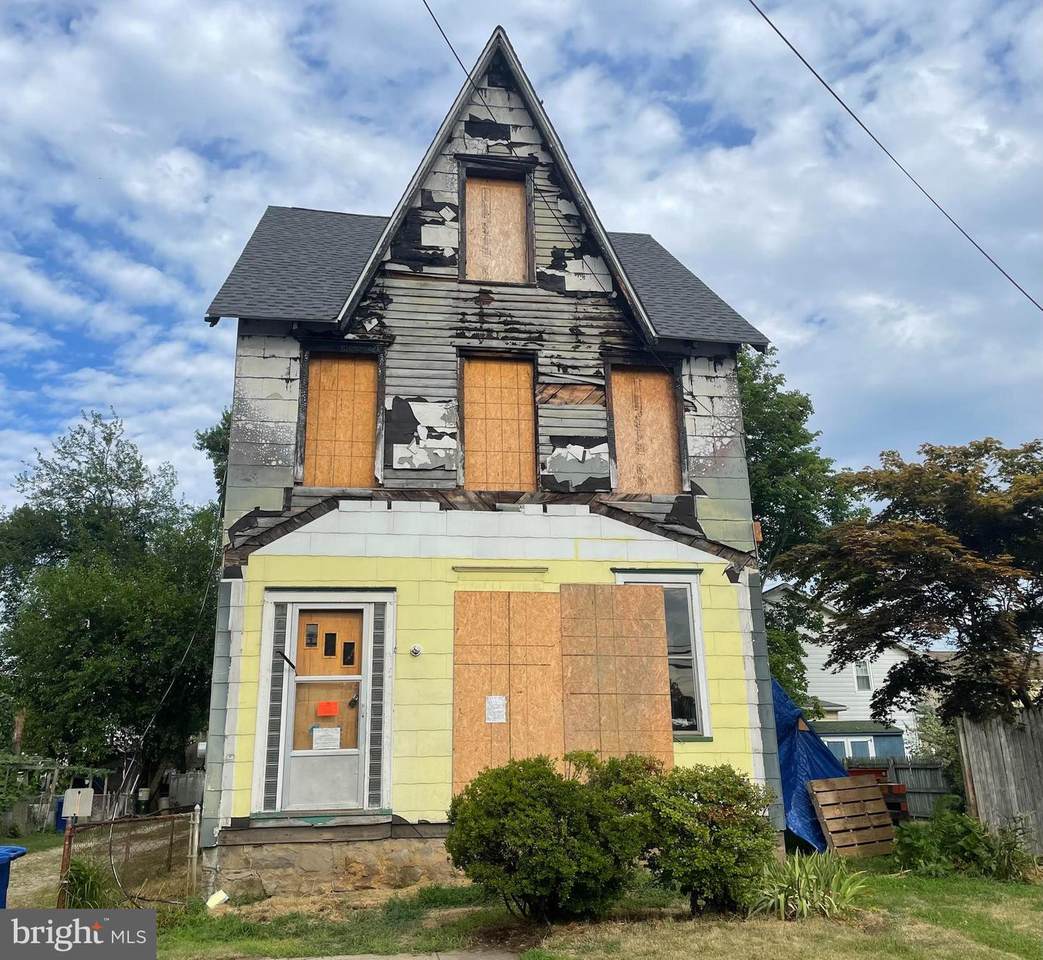 307 Broad Street - Photo 1