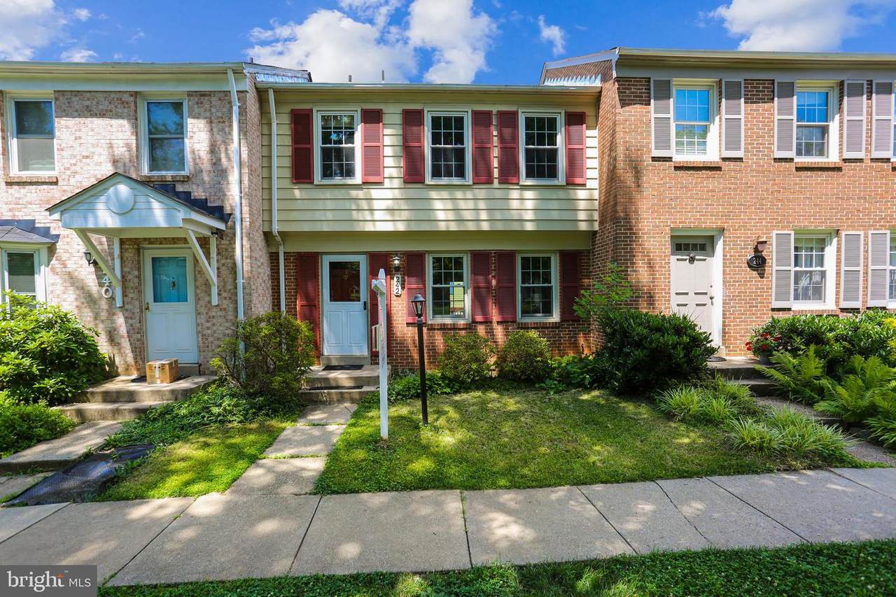242 Watts Branch Parkway - Photo 1