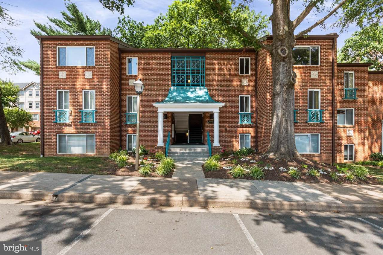 11820 Breton Court - Photo 1