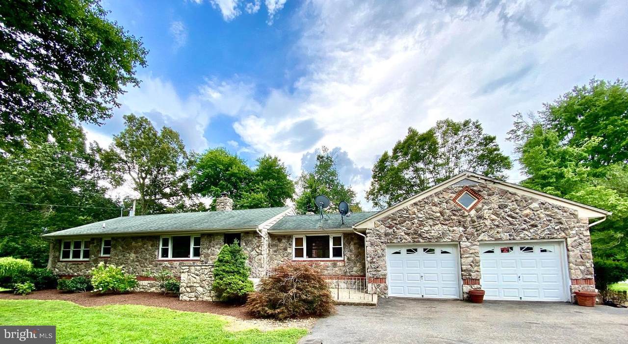 7065 Hawthorne Road - Photo 1