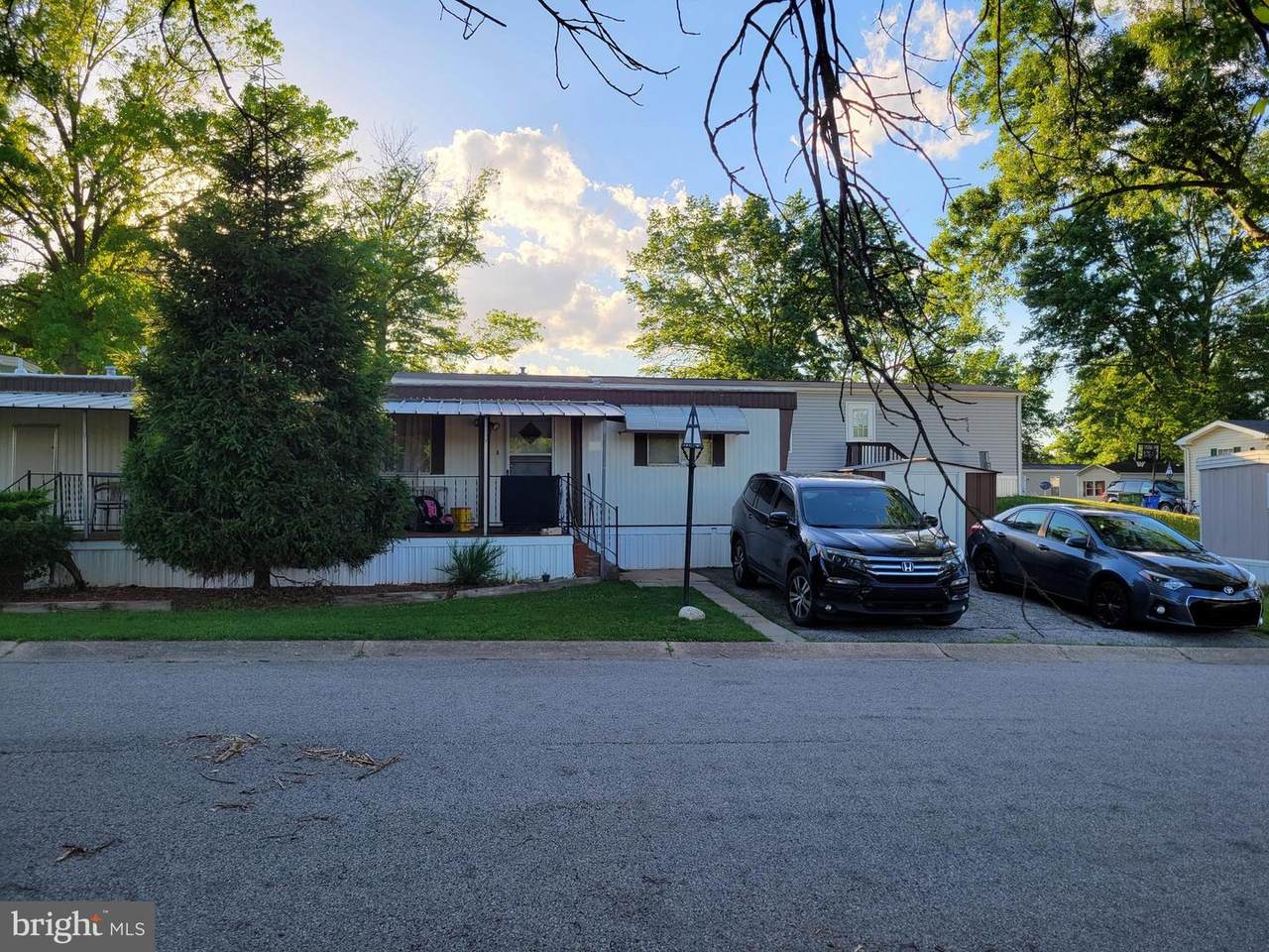 205 Shawnee Avenue - Photo 1