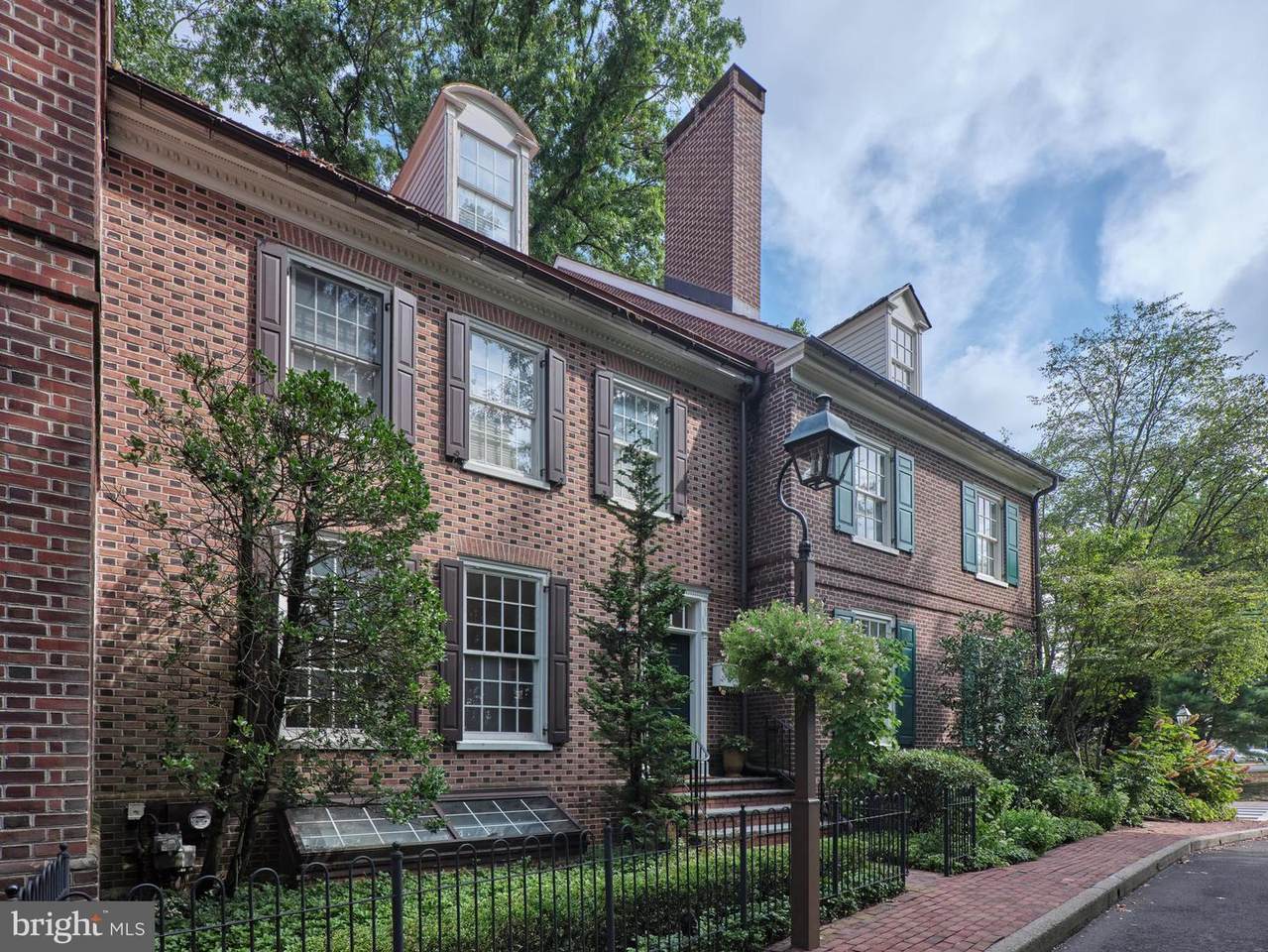 2 Barclay Court - Photo 1