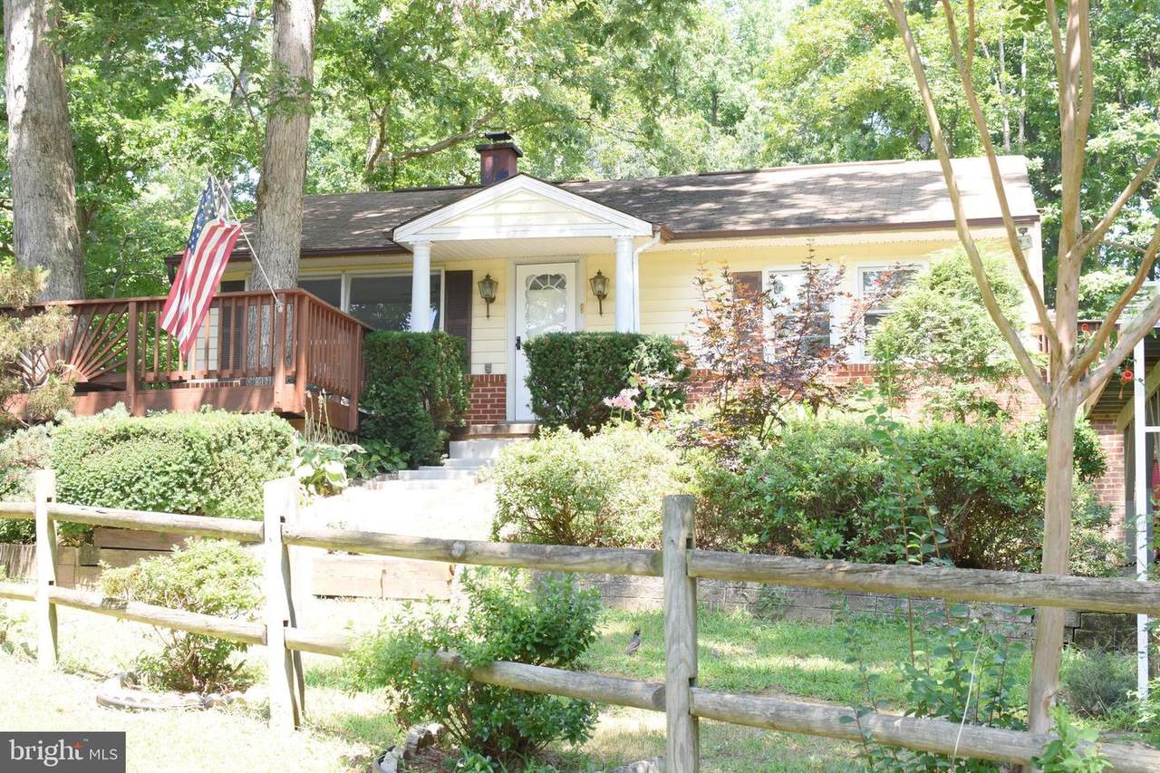 7201 Barry Road - Photo 1