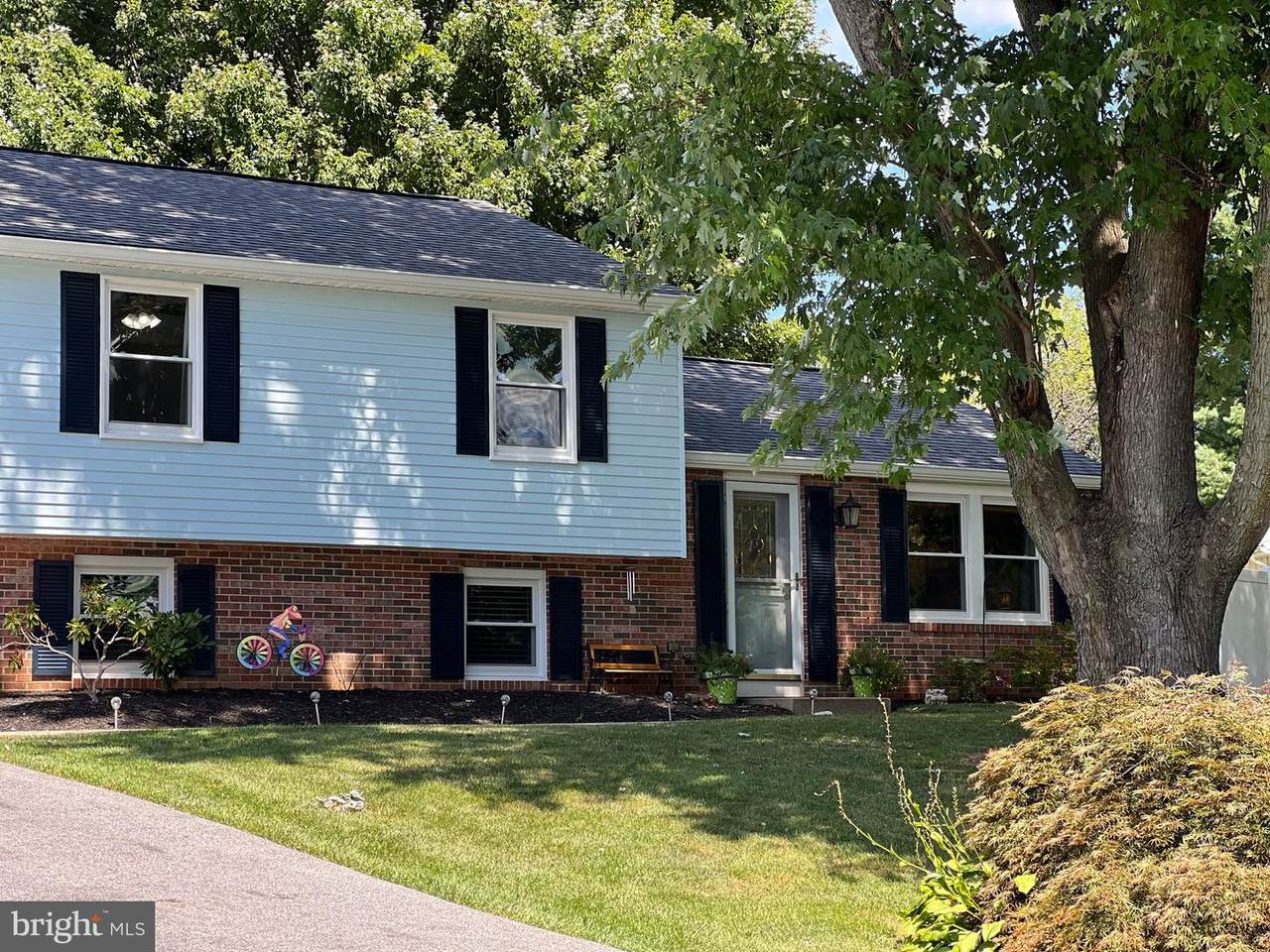 4218 Garnet Drive - Photo 1
