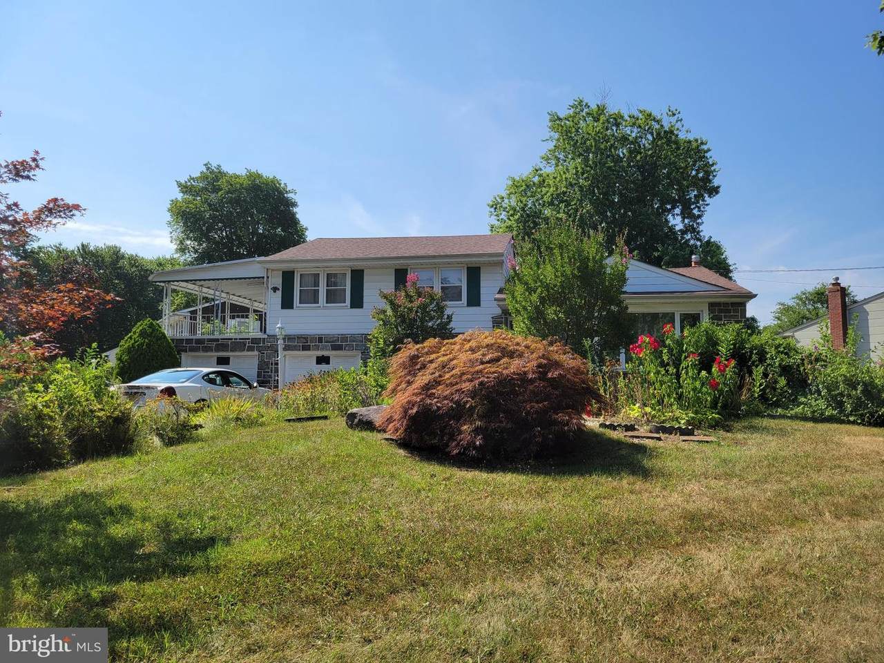 2100 Walnut Place - Photo 1