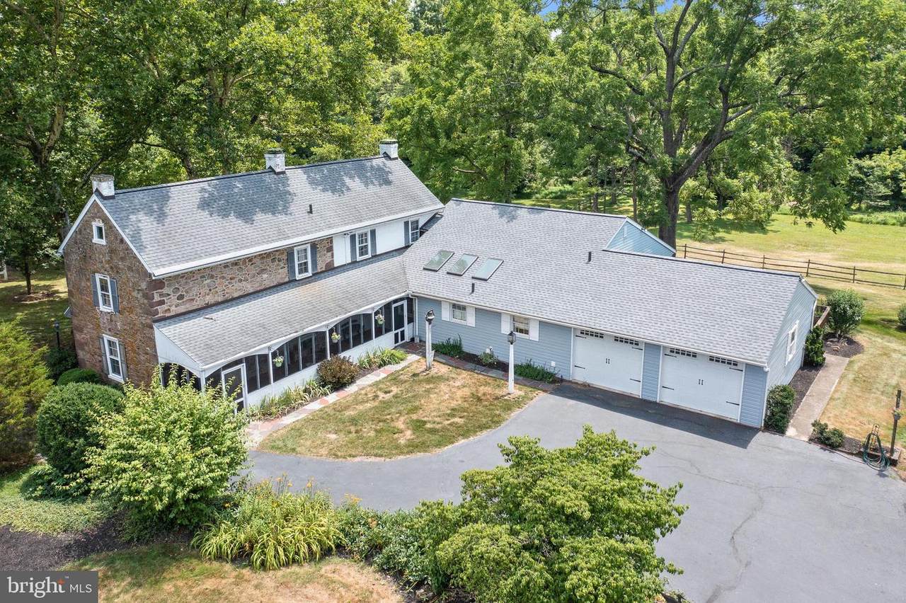 1446 Grosser Road - Photo 1
