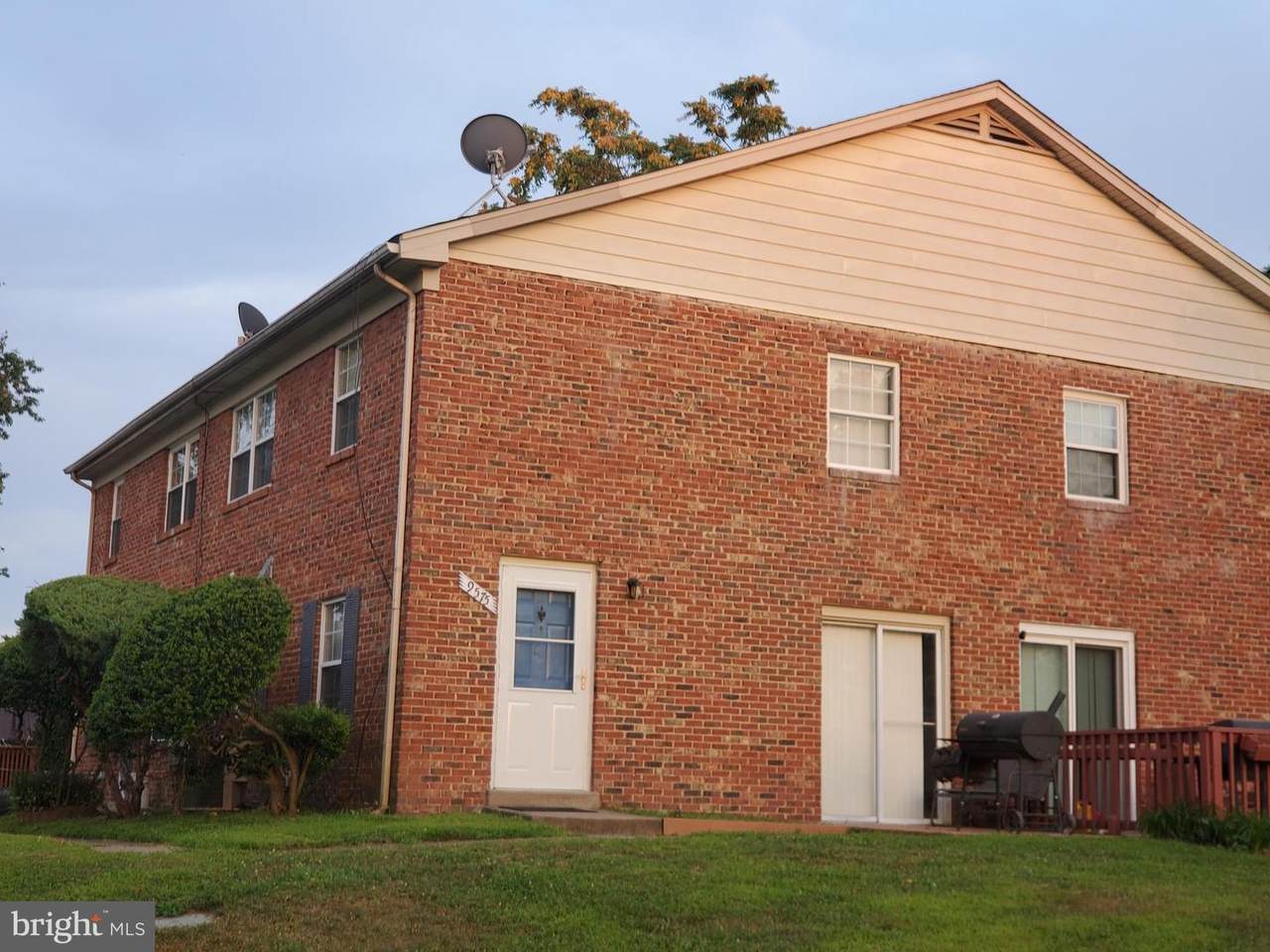 9575 Hagel Circle - Photo 1