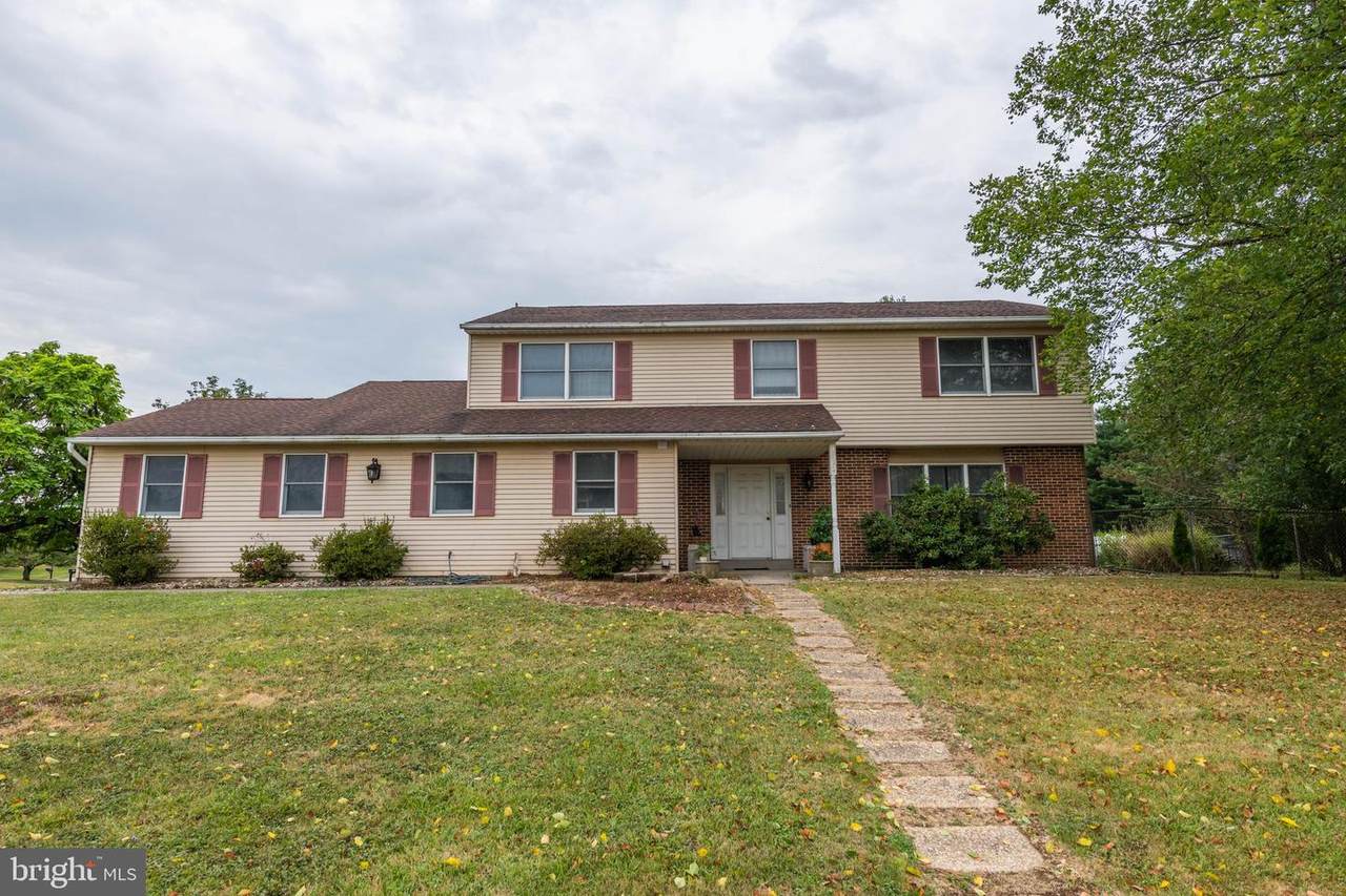 3399 Roxbury Road - Photo 1