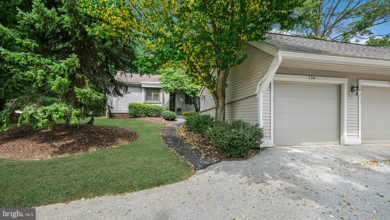 754 Inverness Drive - Photo 1