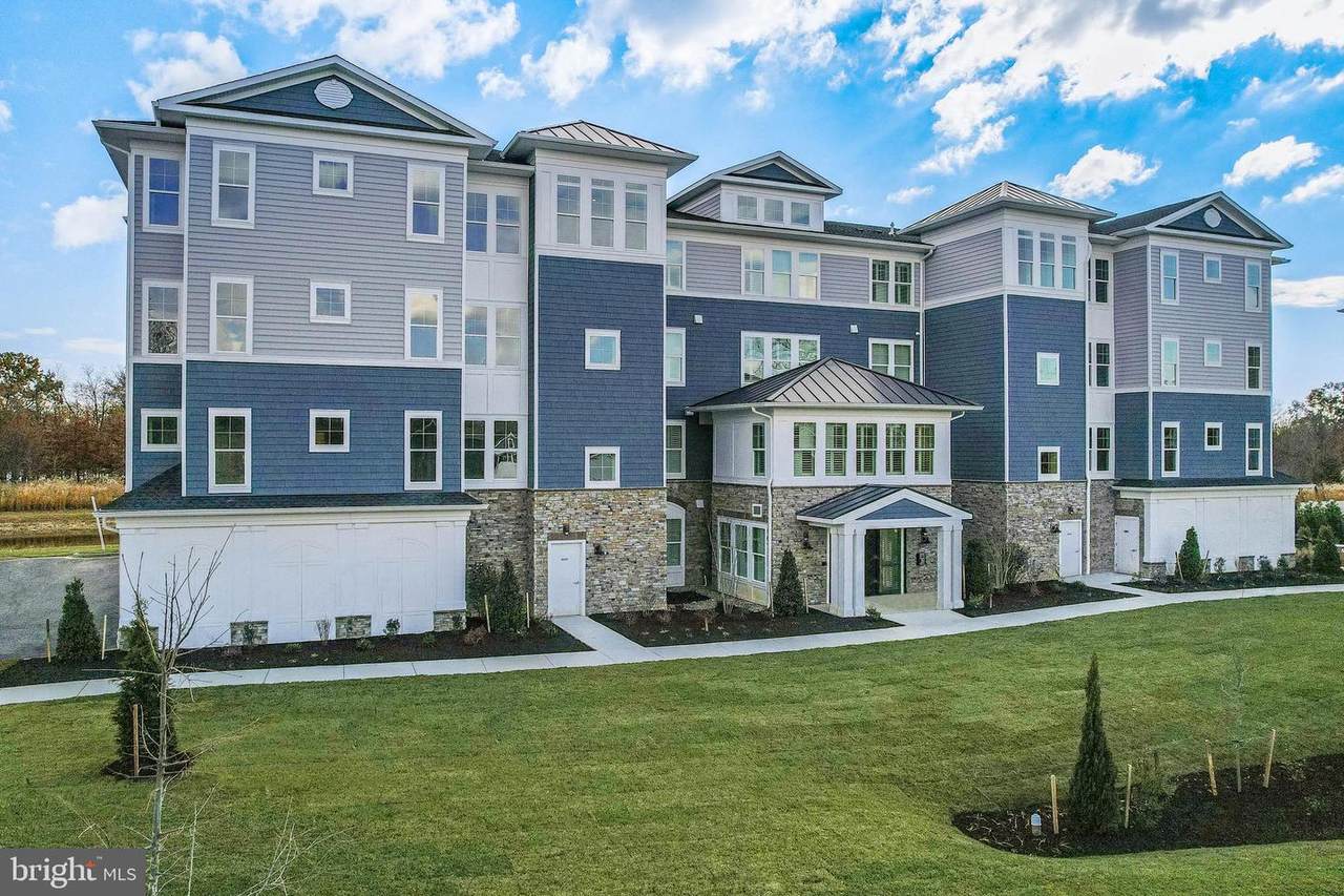 200 Harrier Way - Photo 1