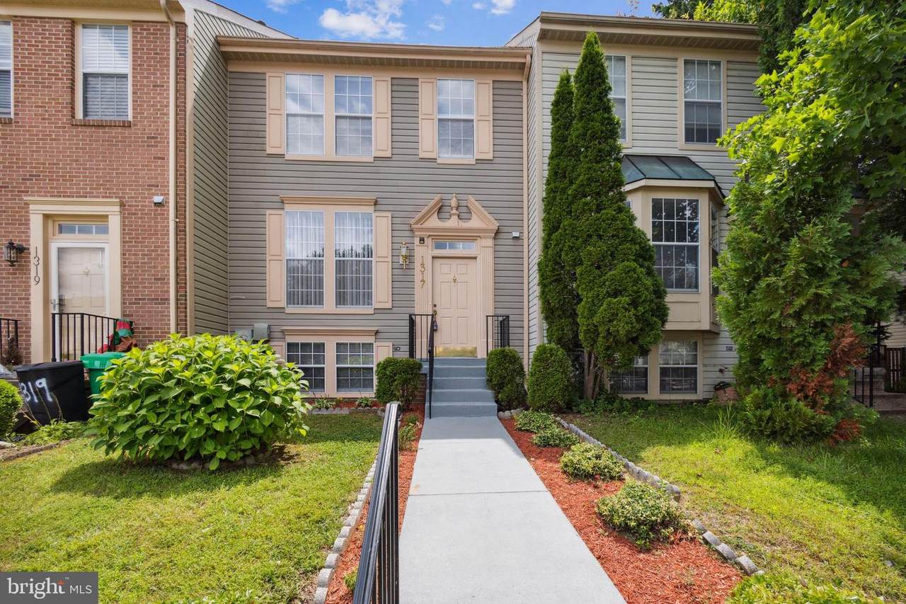 1317 Travis View Court - Photo 1