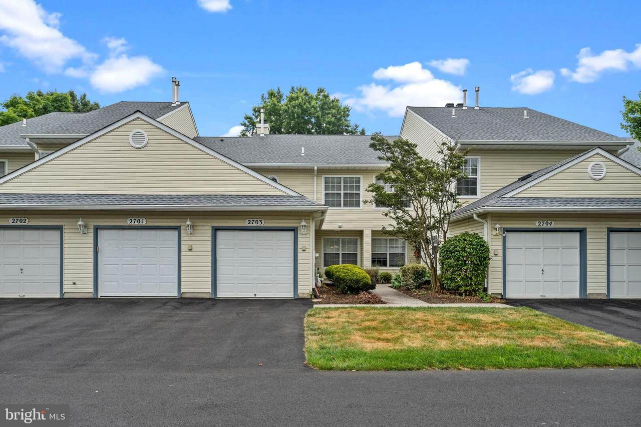 2703 Lynbrooke Drive - Photo 1
