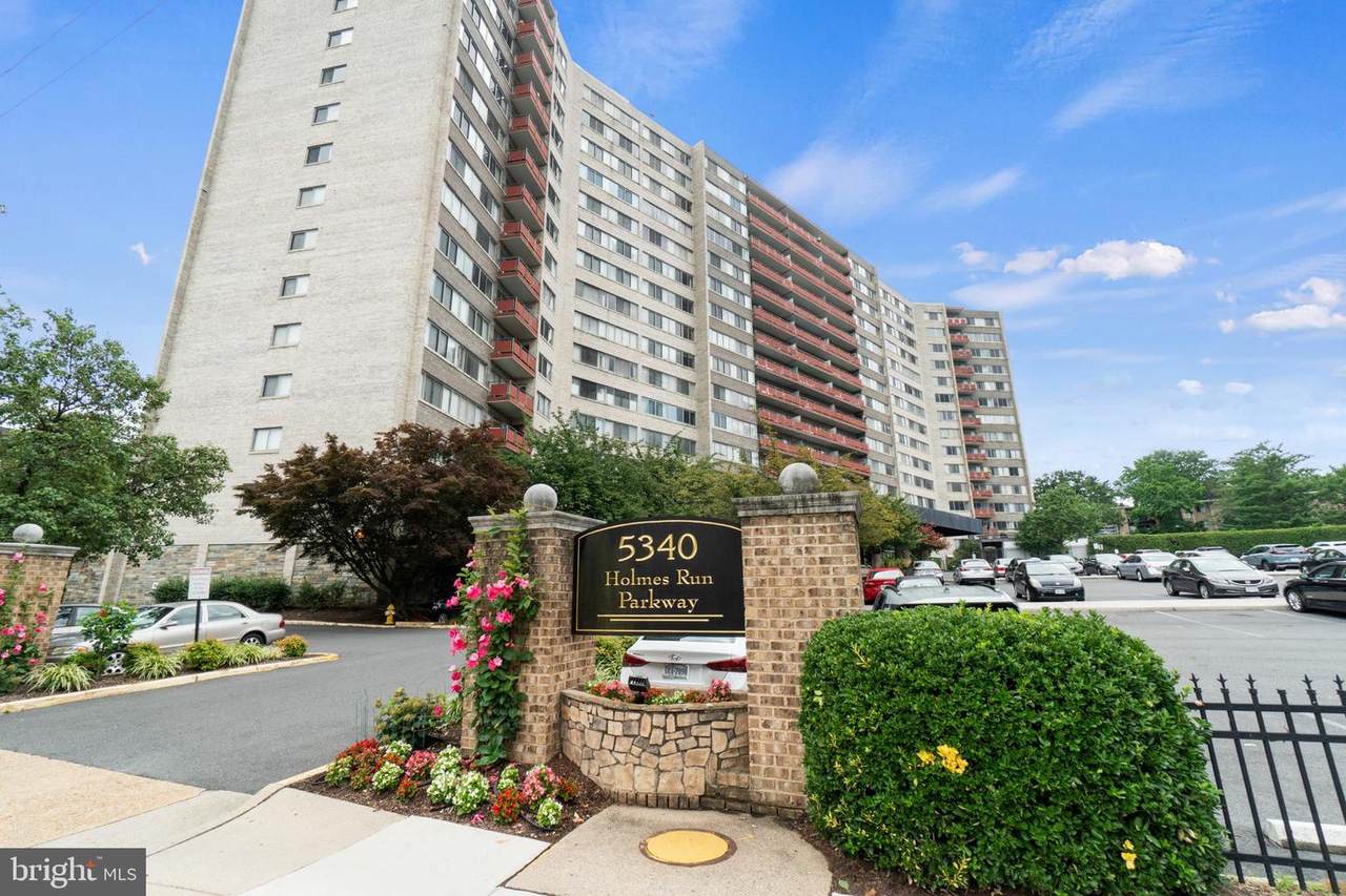 5340 Holmes Run Parkway - Photo 1
