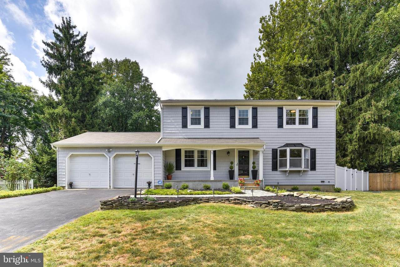 5 Monterey Drive - Photo 1