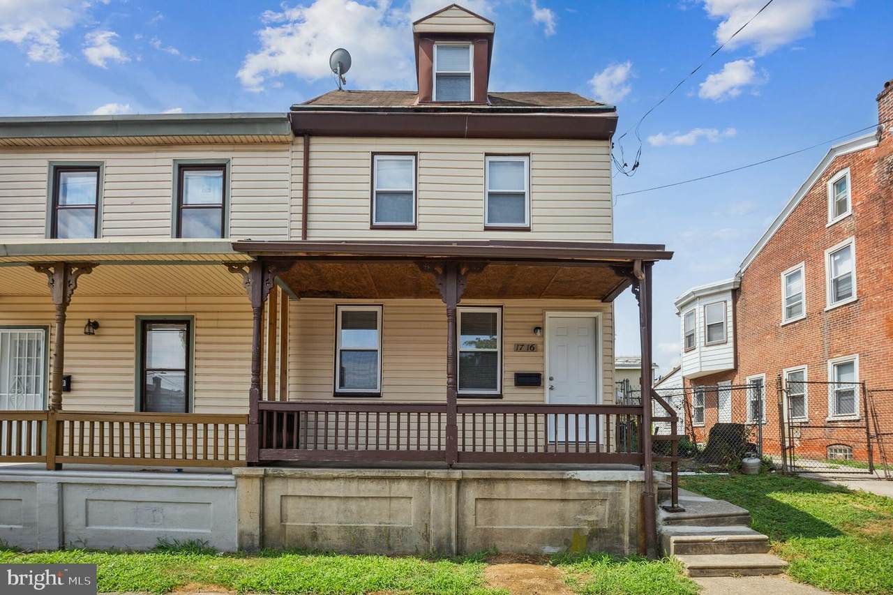 1716 Dyre Street - Photo 1