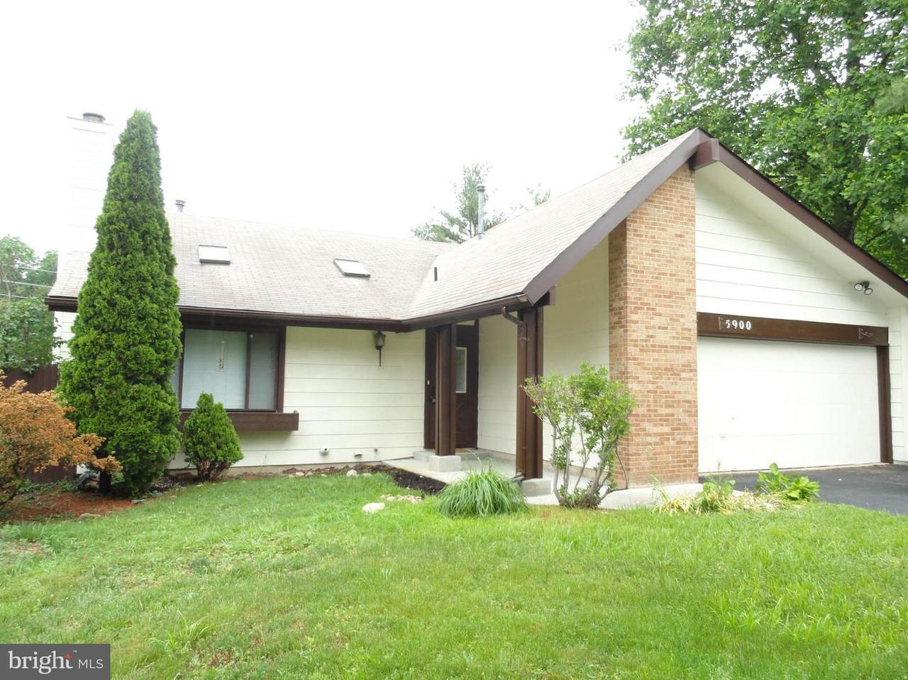 5900 Veranda Drive - Photo 1