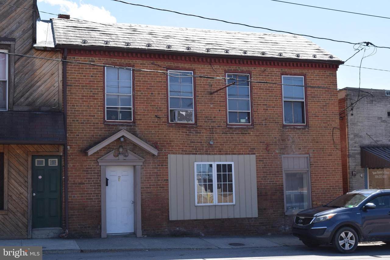 15 Virginia Avenue - Photo 1