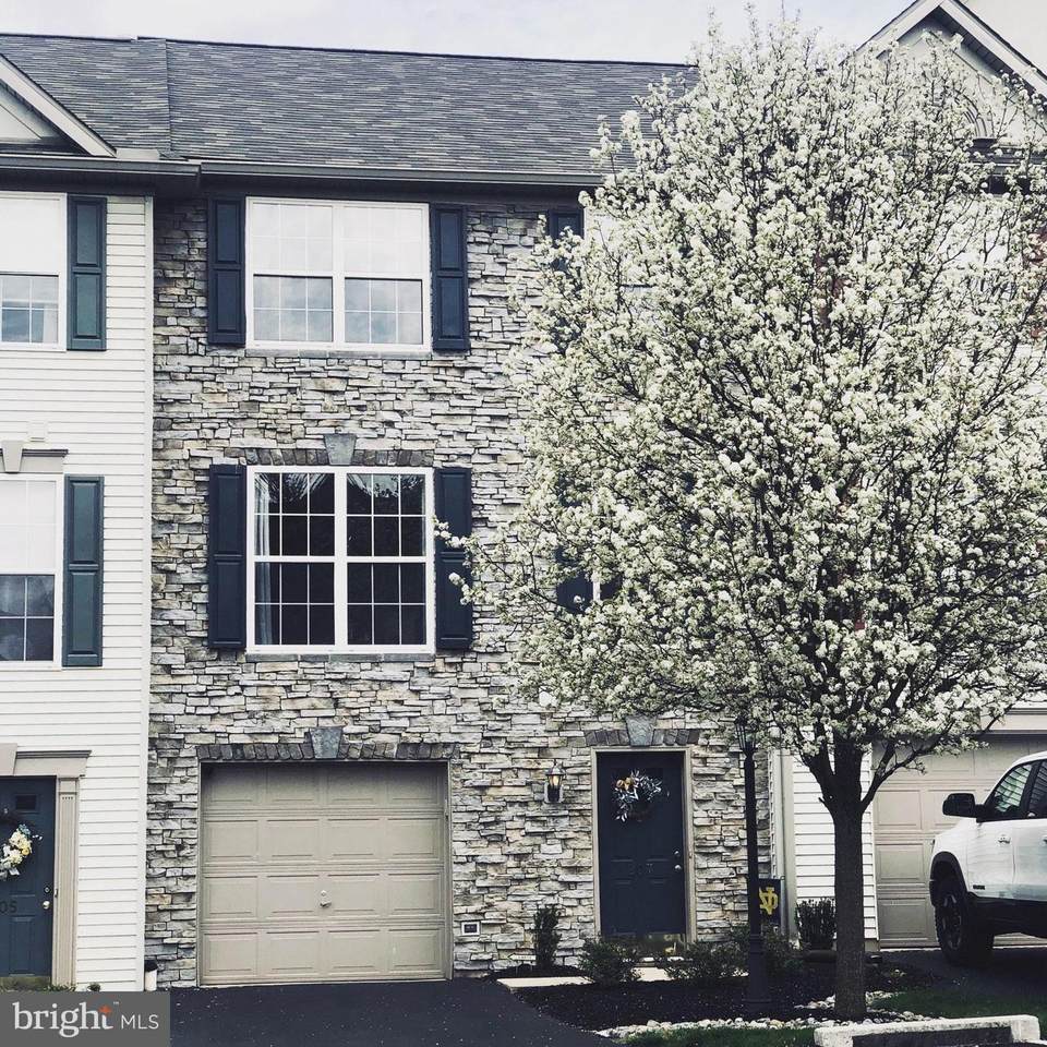 207 Wheatfield Way - Photo 1