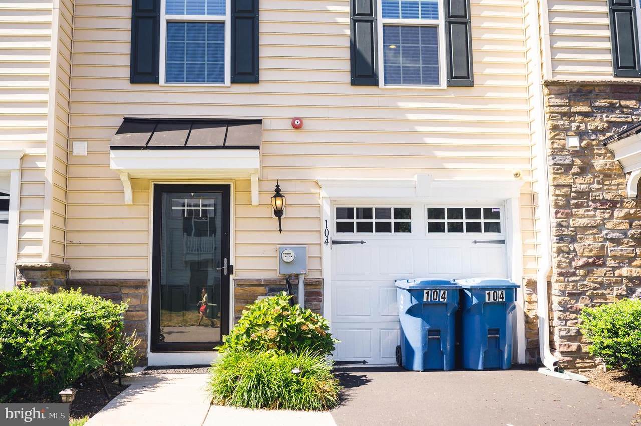104 Old Cedarbrook Road - Photo 1