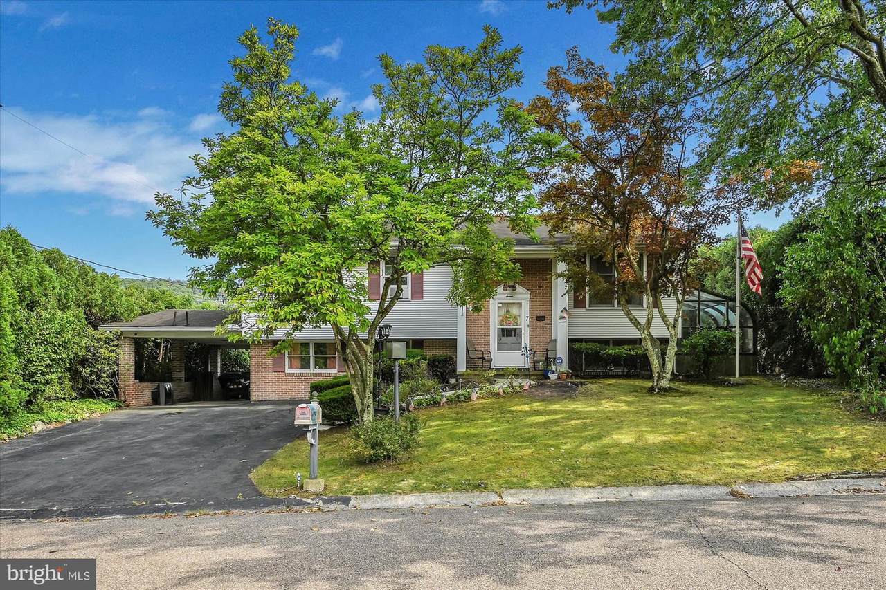 7 Overlook Drive - Photo 1
