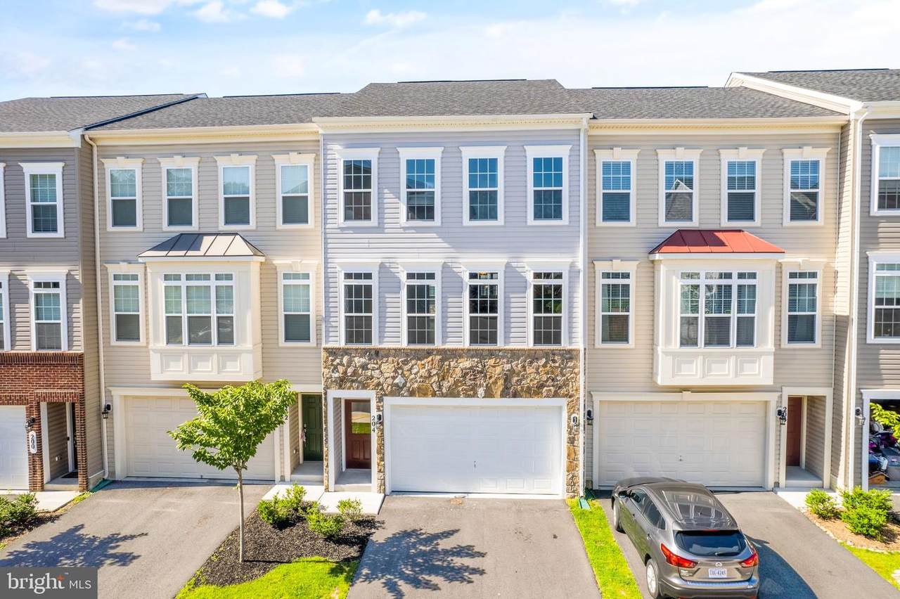 204 Apsley Terrace - Photo 1