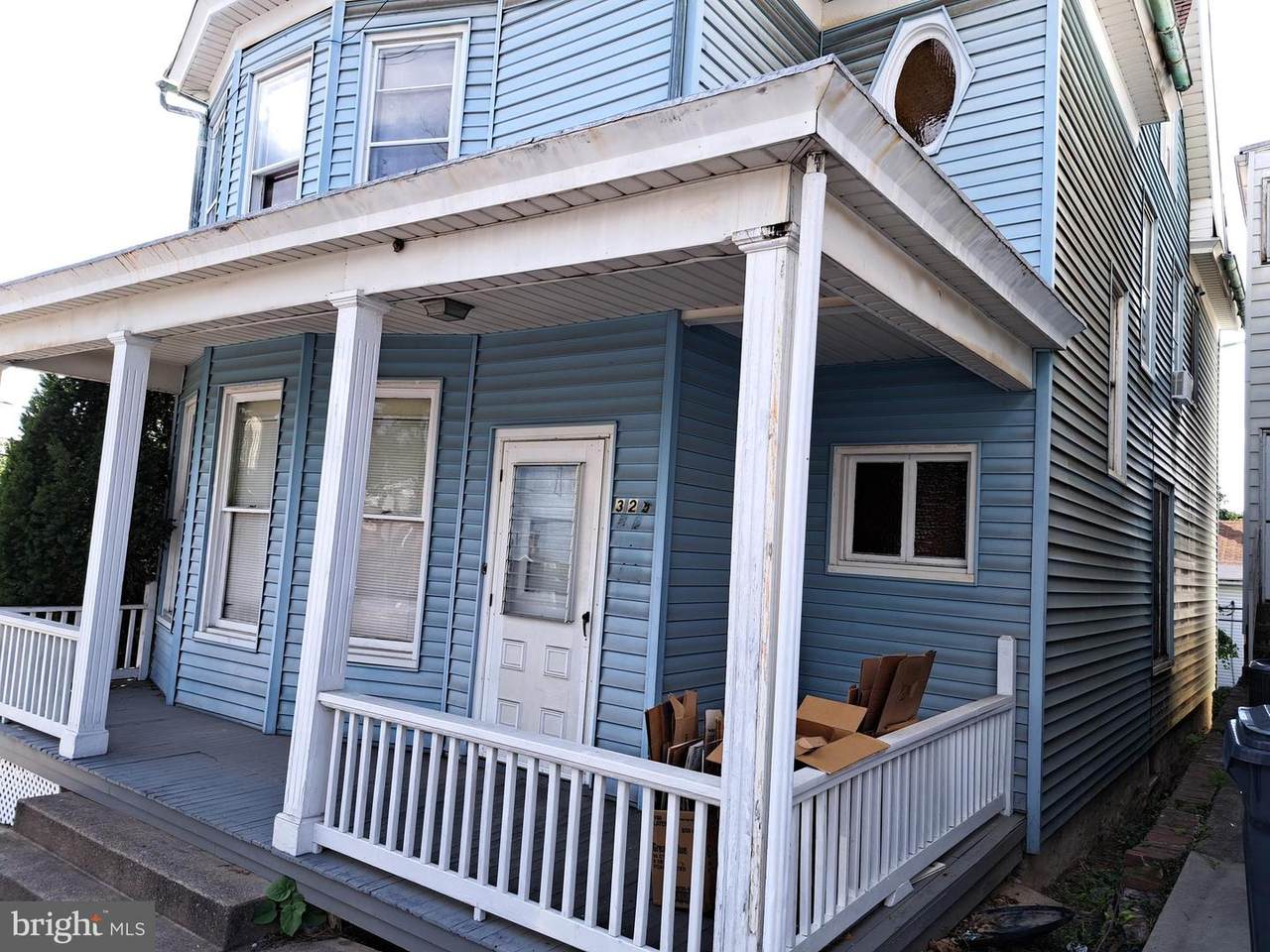 325 Locust Street - Photo 1
