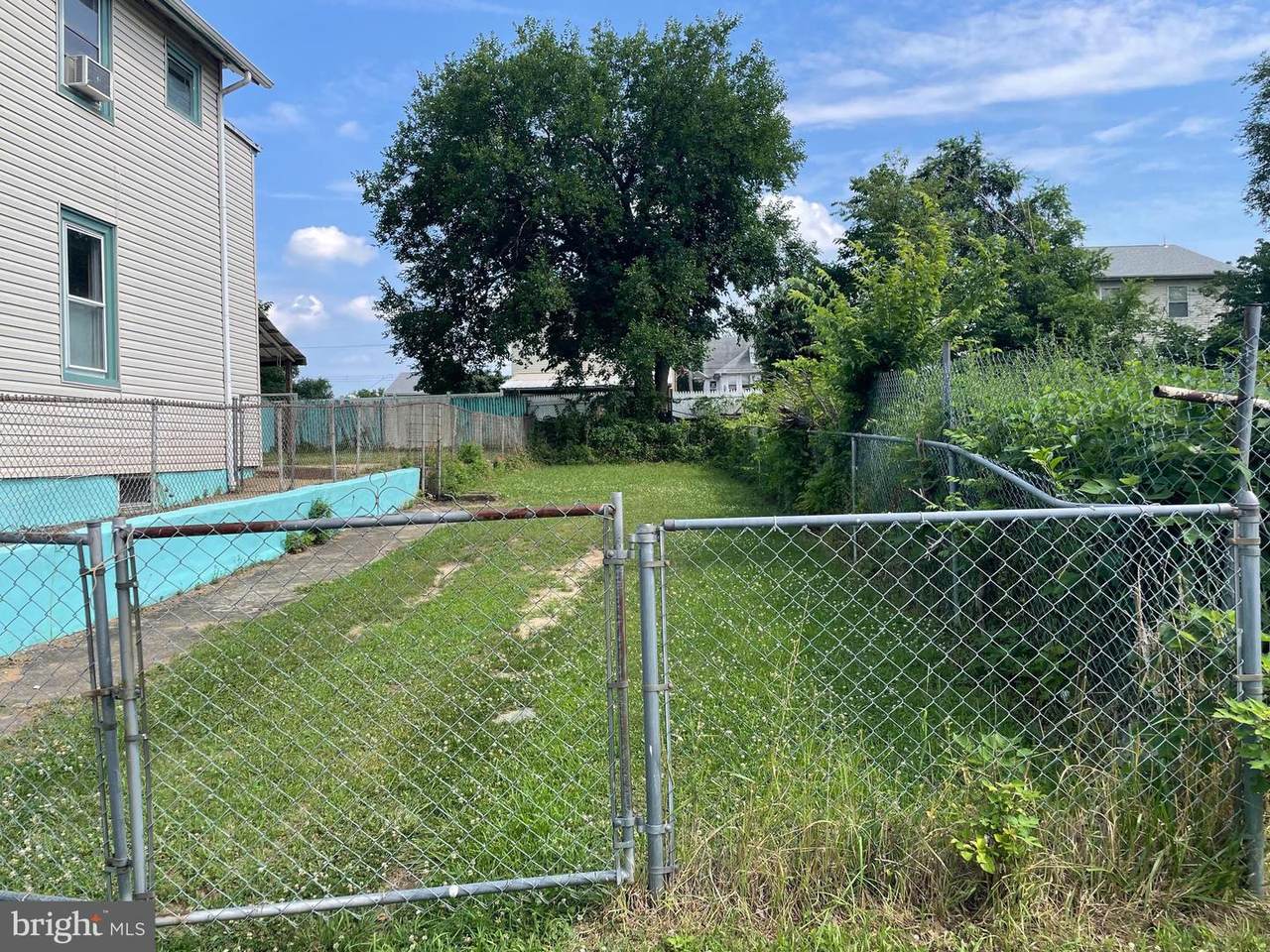 2812 Arthur Avenue - Photo 1