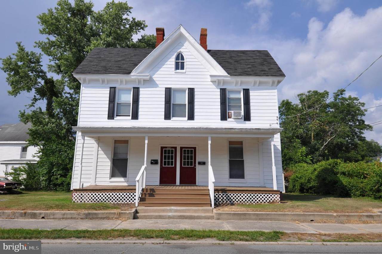 103 Laurel Street - Photo 1