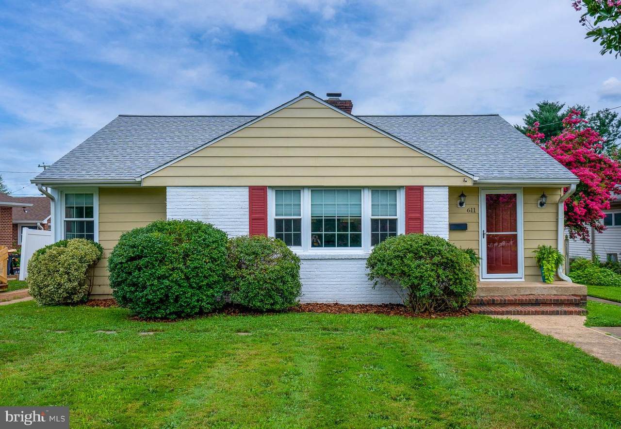 611 Bunker Hill Street - Photo 1