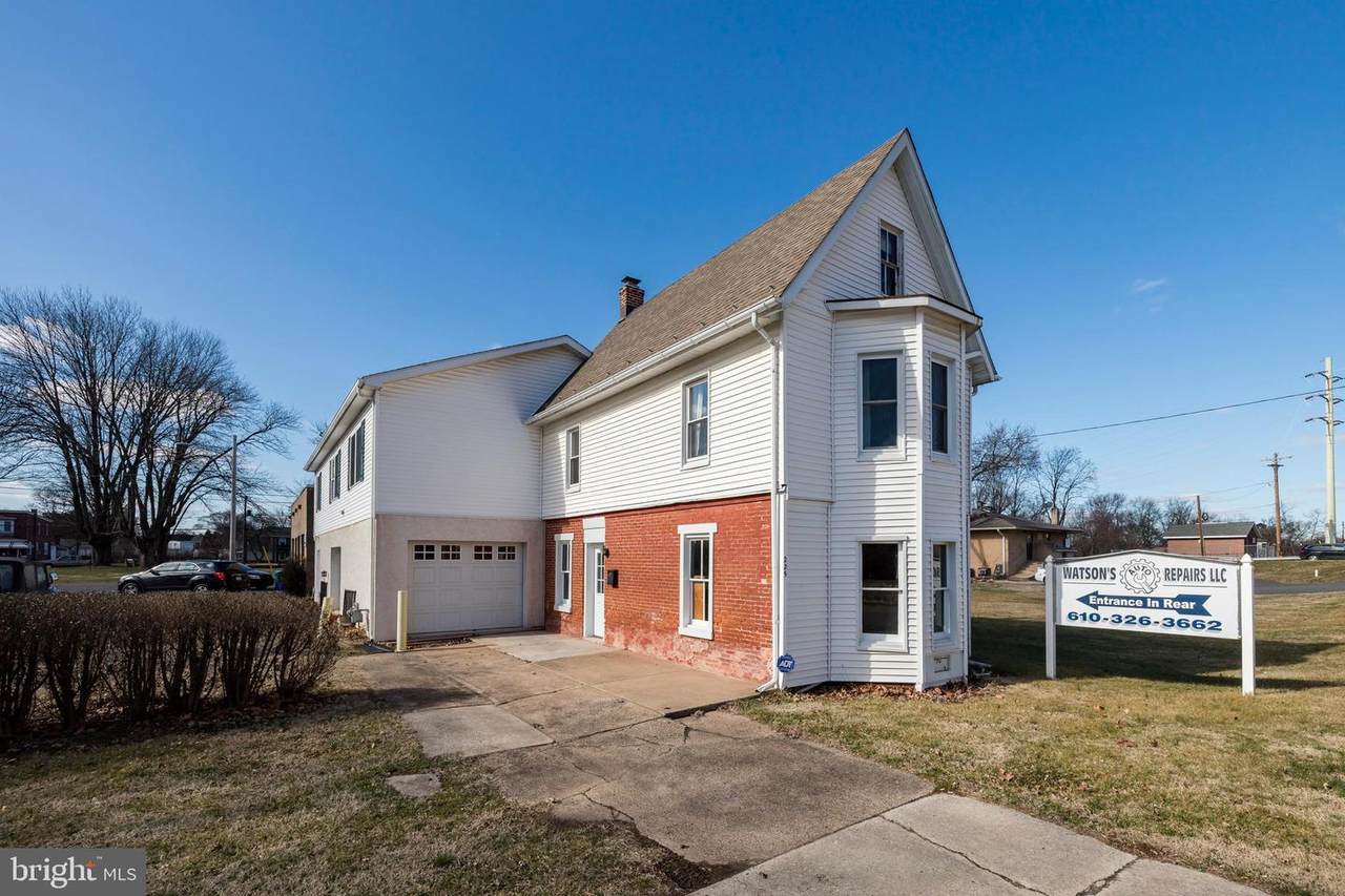 225 Hanover Street - Photo 1