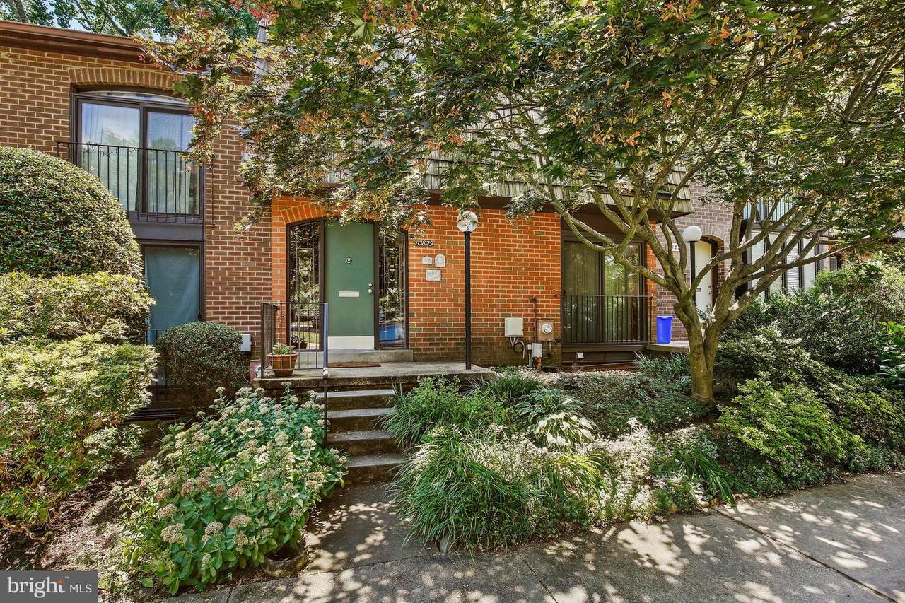 10829 Deborah Drive - Photo 1