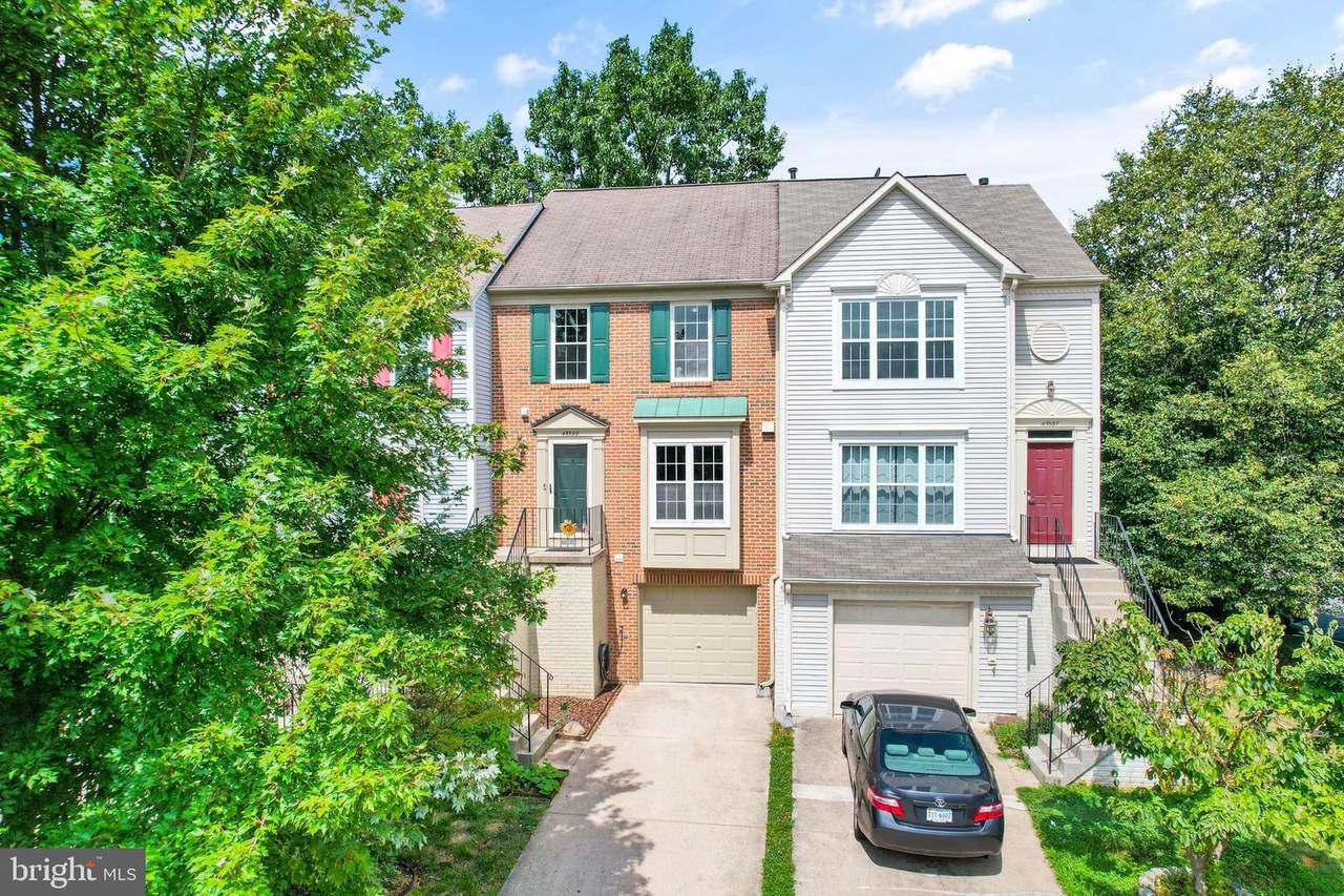 45599 Whitcomb Square - Photo 1