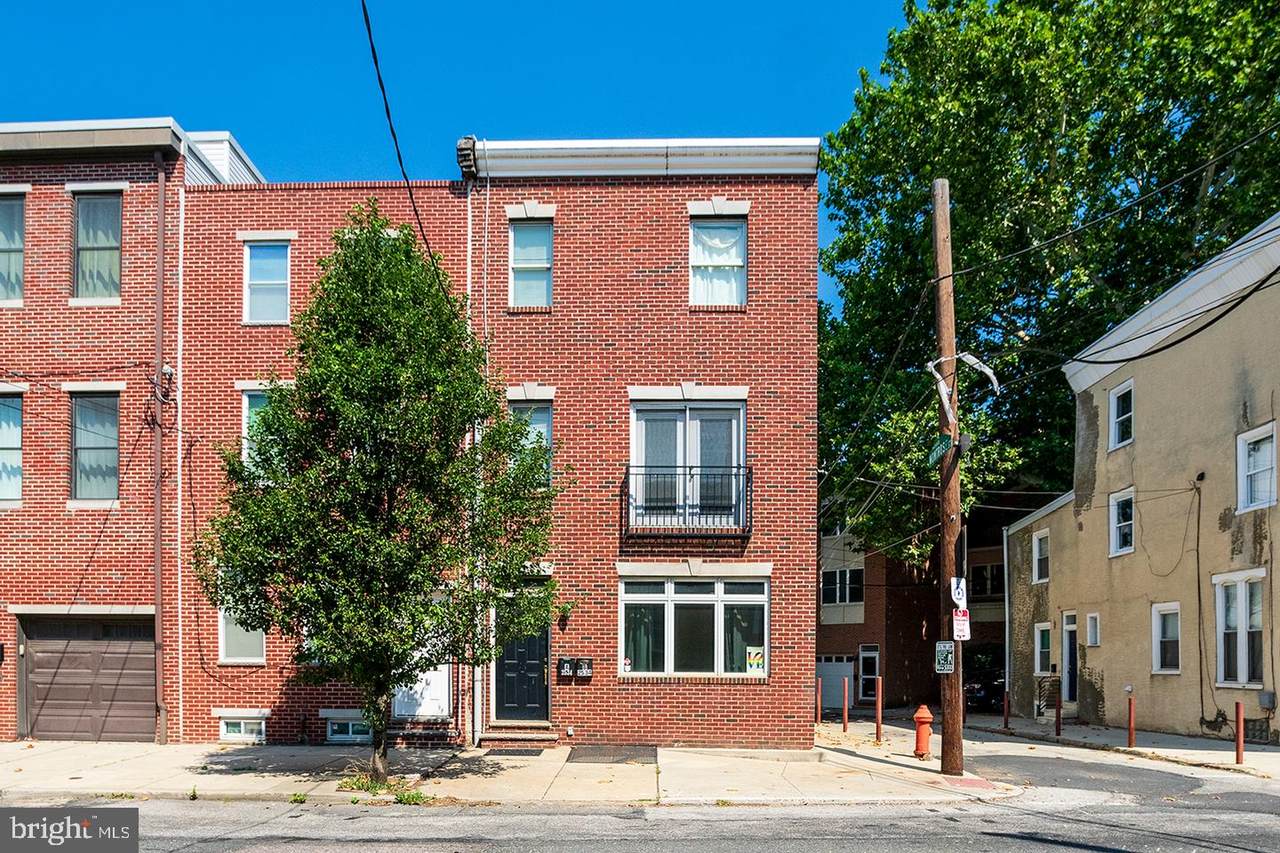 2534 Grays Ferry Avenue - Photo 1
