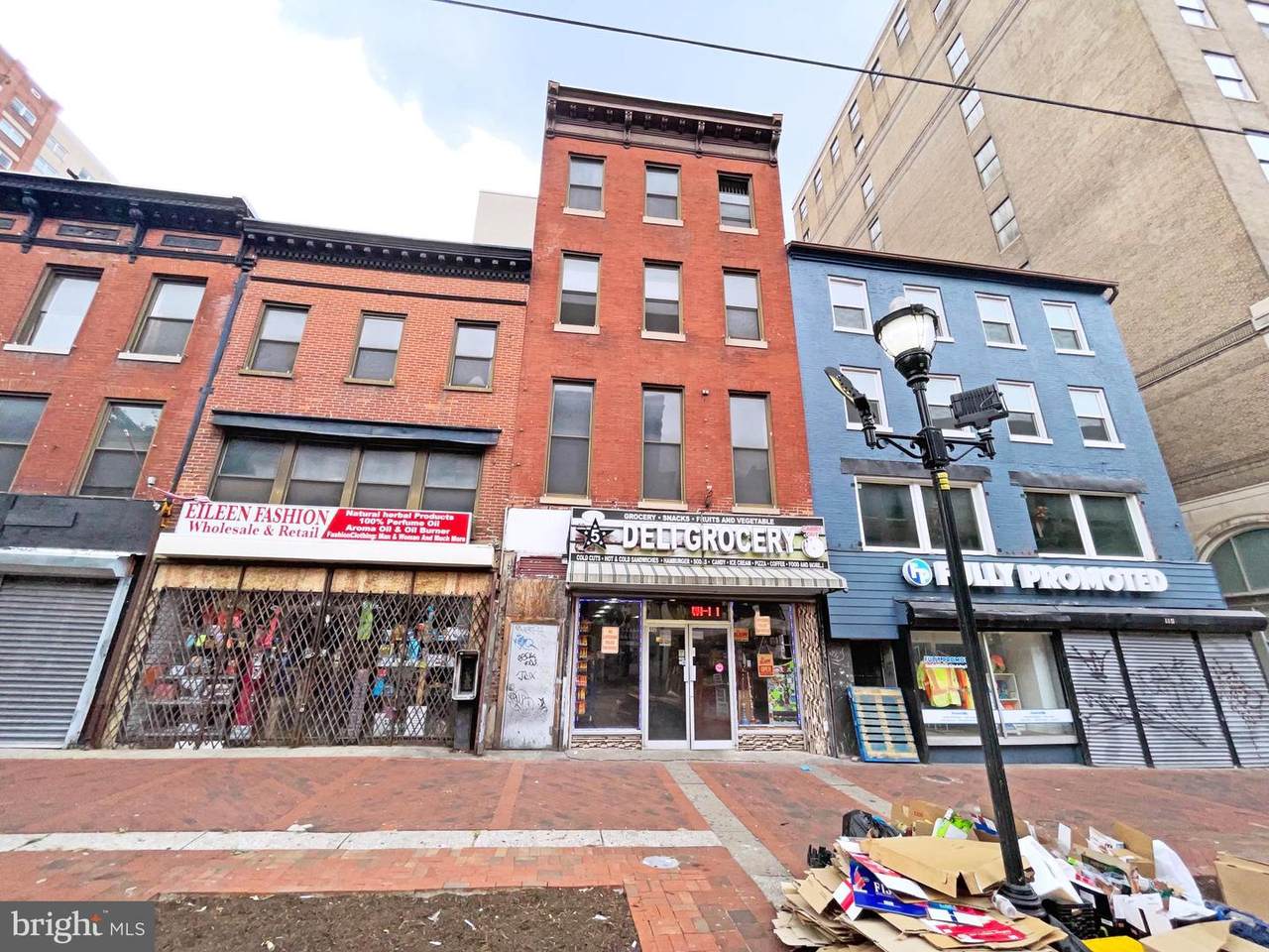 112 Howard Street - Photo 1