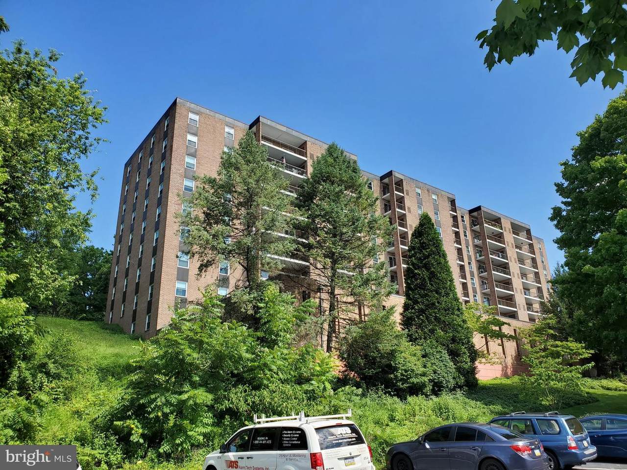1375 Pershing Boulevard - Photo 1