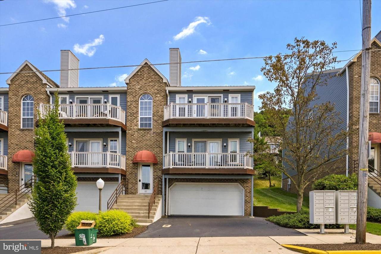 227-B 14TH Street - Photo 1