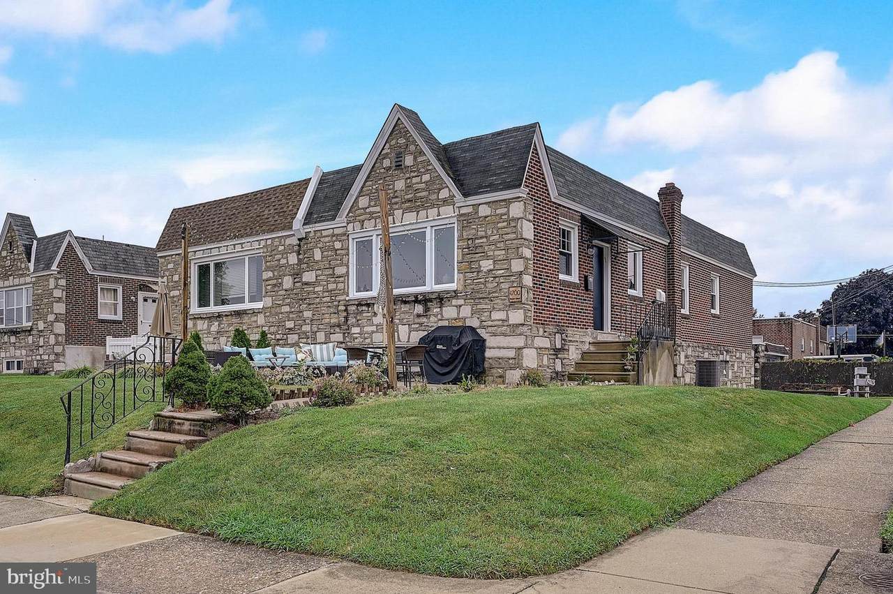 1700 Benson Street - Photo 1