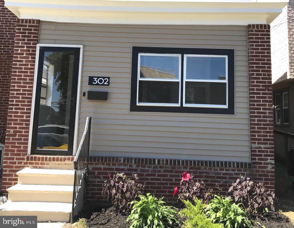 302 W 35Th Street - Photo 1