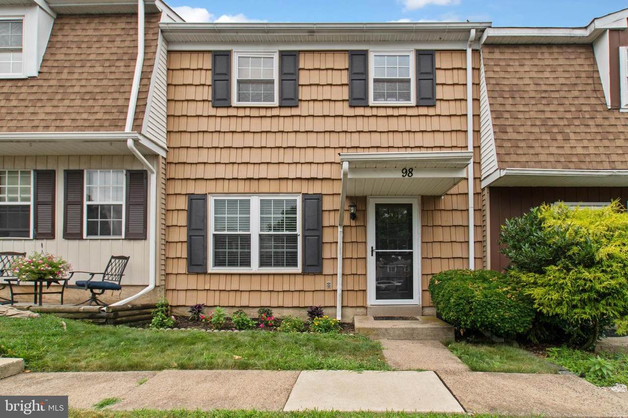 98 Green Meadow Lane - Photo 1