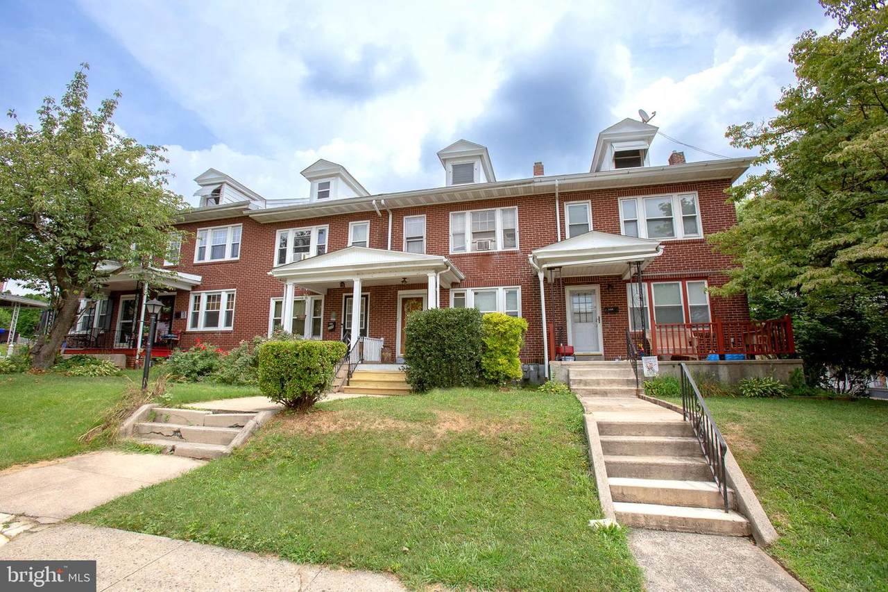337 Carroll Street - Photo 1