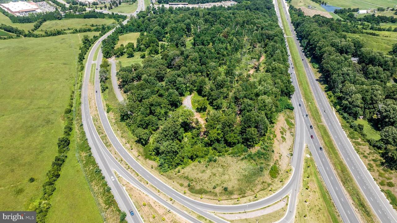 8385 James Madison Highway - Photo 1