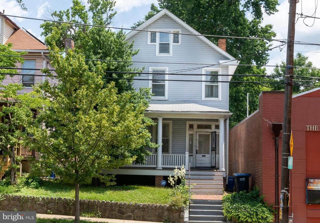 3315 12TH Street - Photo 1