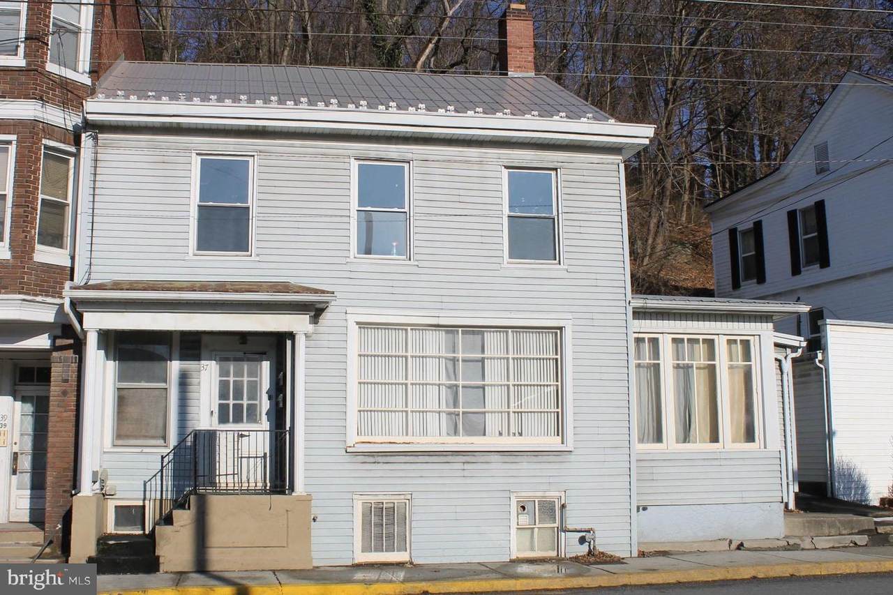 37 Main Street - Photo 1