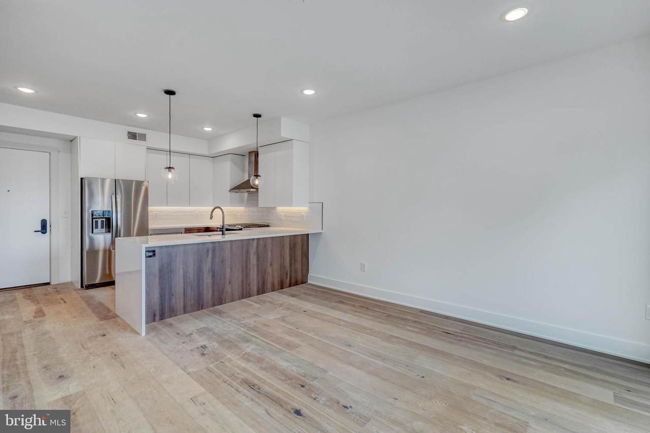 1723 Francis Street - Photo 1
