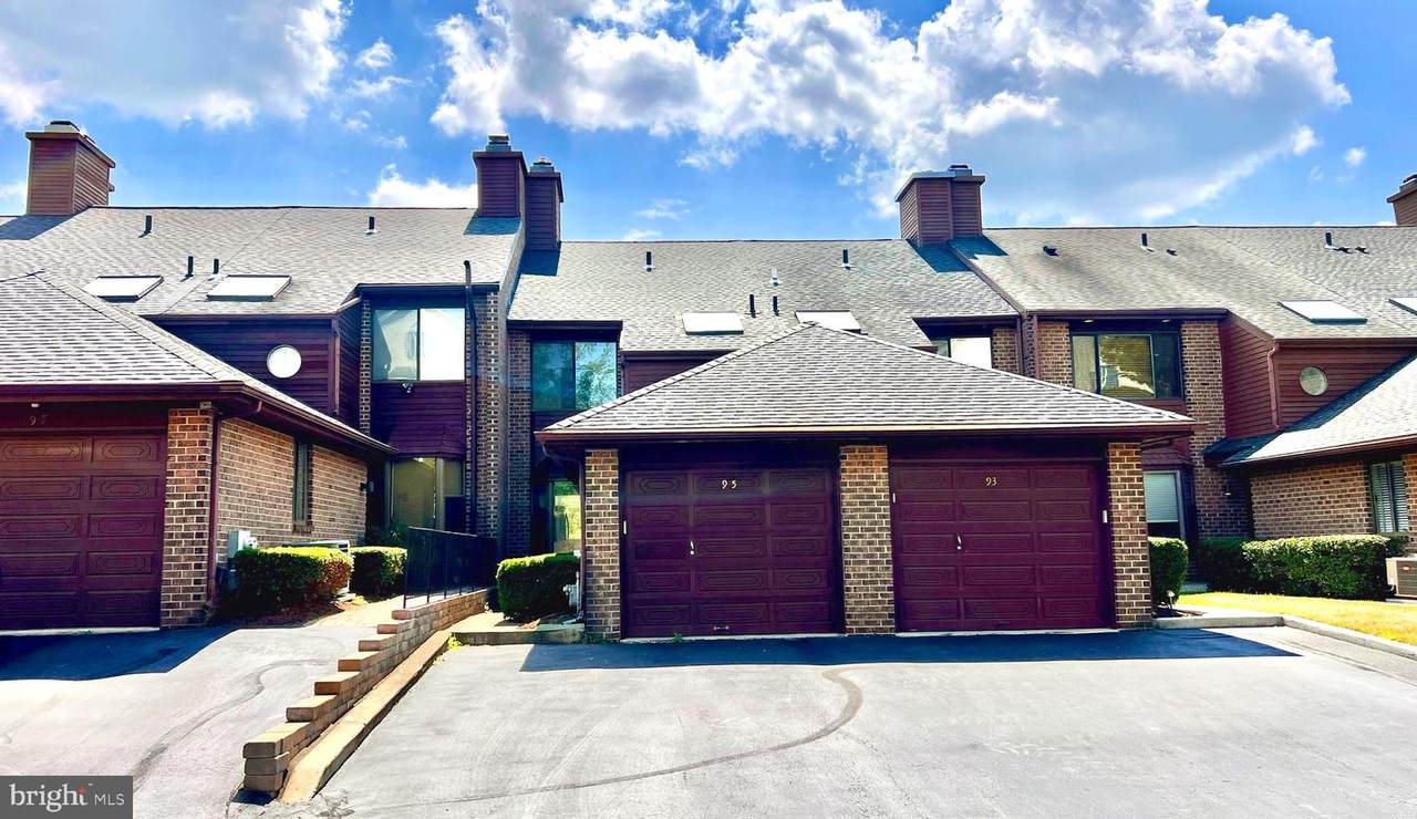 95 Timothy Circle - Photo 1