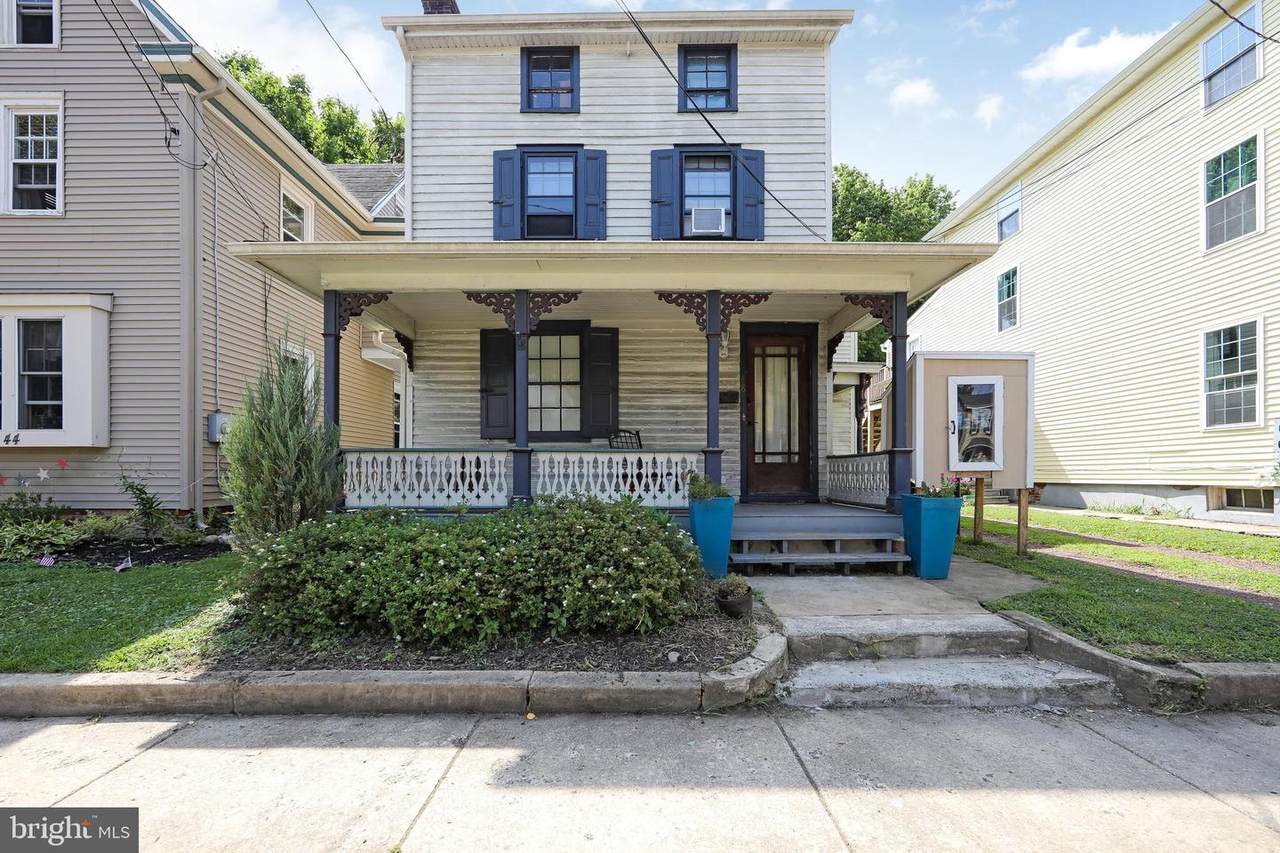 48 West Avenue - Photo 1