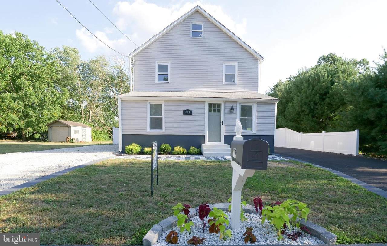 211 Pacific Avenue - Photo 1
